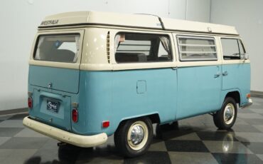 Volkswagen-Westfalia-Camper-1970-10