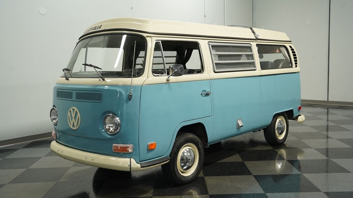 Volkswagen-Westfalia-Camper-1970-5