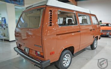 Volkswagen-Westfalia-Camper-1980-2