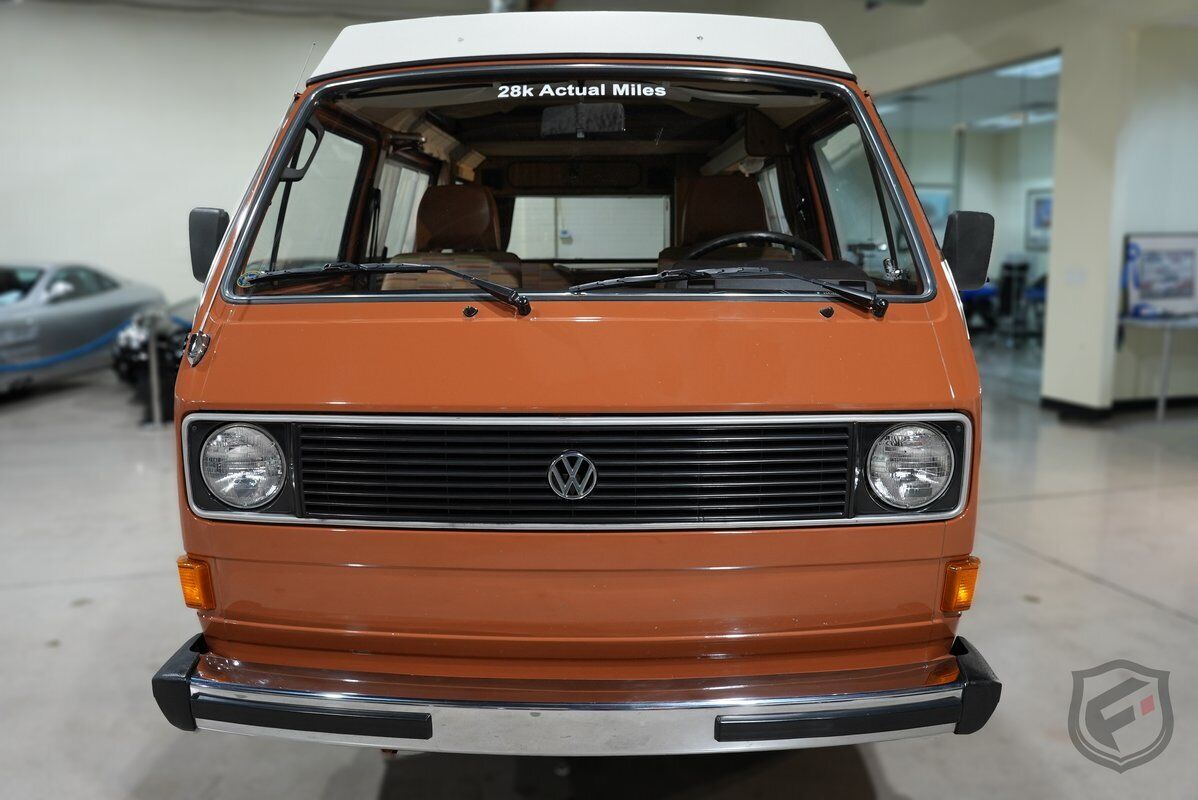 Volkswagen-Westfalia-Camper-1980-8