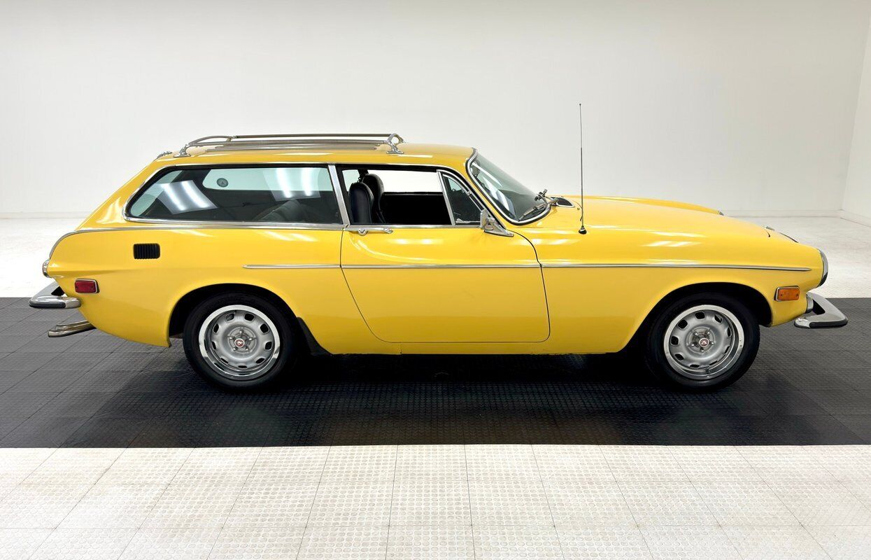 Volvo-1800ES-1973-5