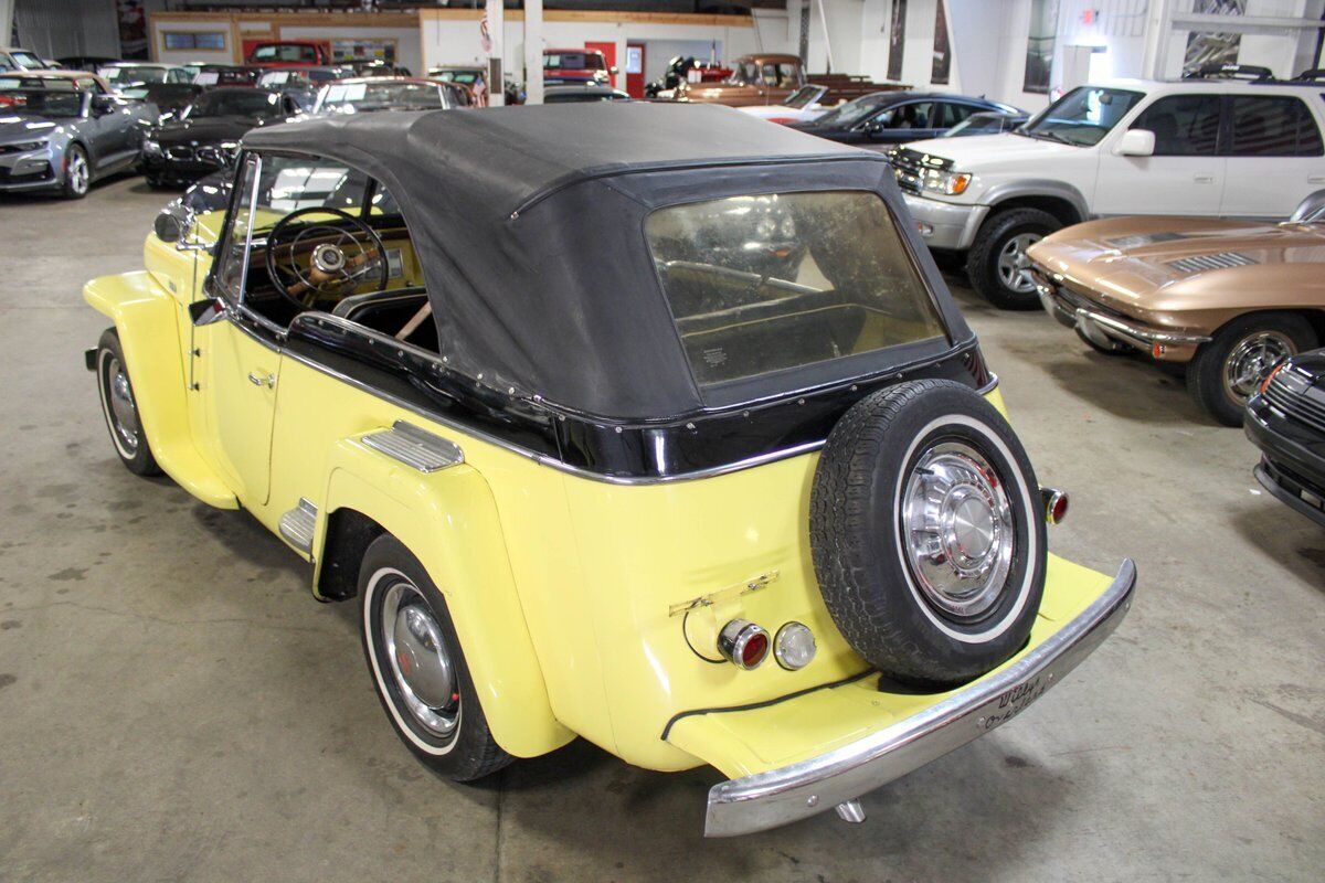 Willys-Jeepster-Coupe-1948-11