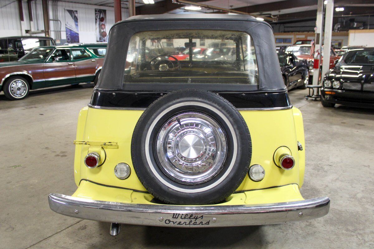 Willys-Jeepster-Coupe-1948-4