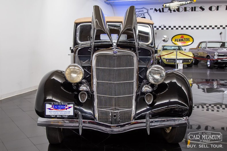 1935-ford-model-48-deluxe