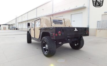 AM-General-Humvee-1991-7