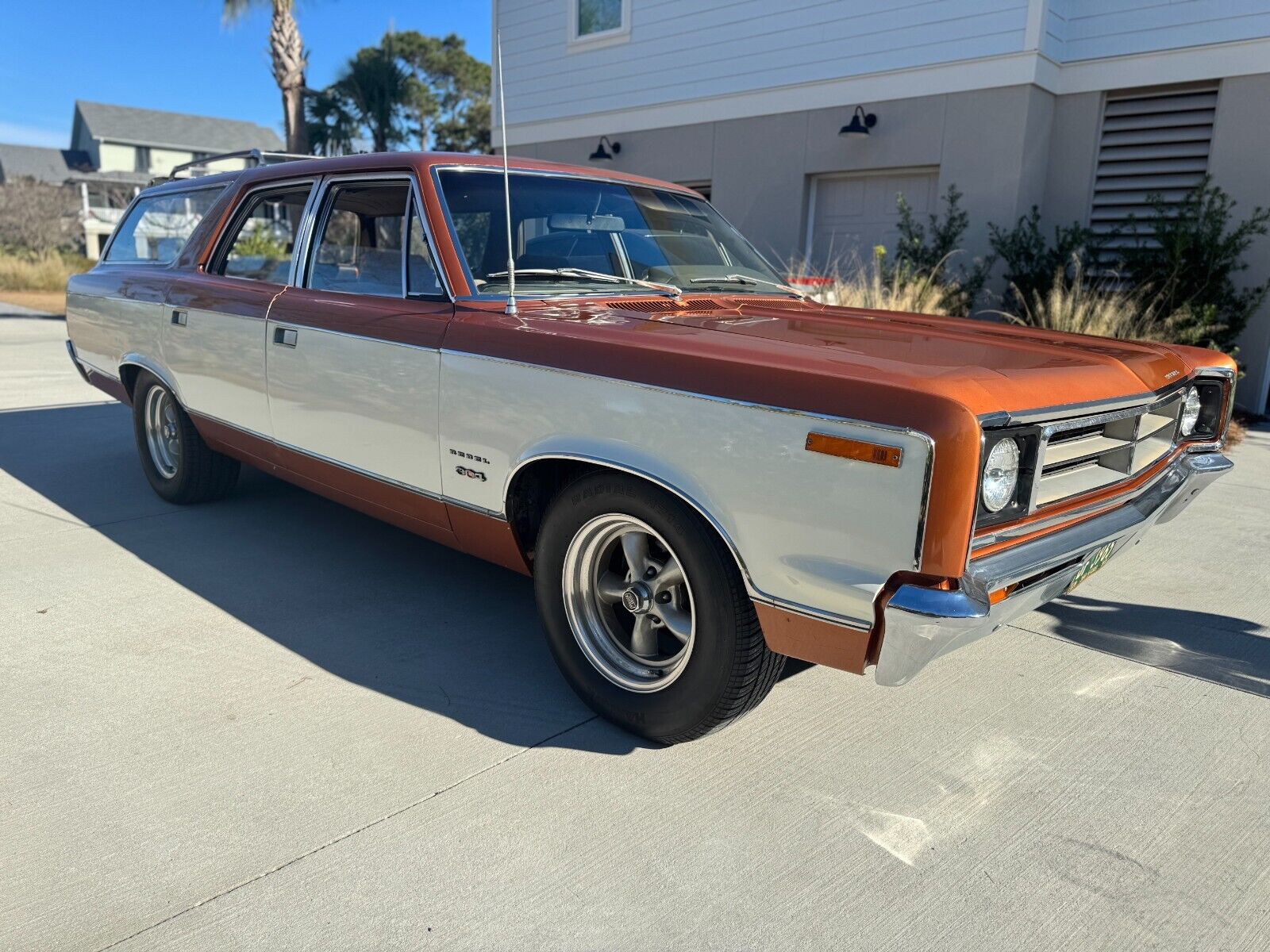 AMC-Other-Break-1970-BITTERSWEET-ORANGE-AND-FROST-WHITE-Tan-108335-11