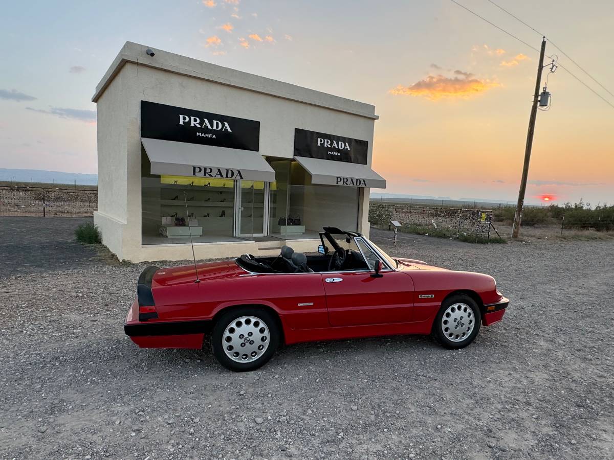 Alfa-romeo-Spider-1988-1