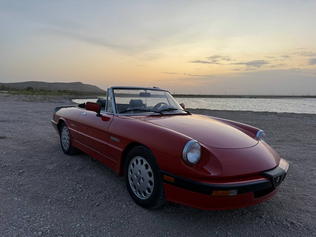 Alfa-romeo-Spider-1988-16