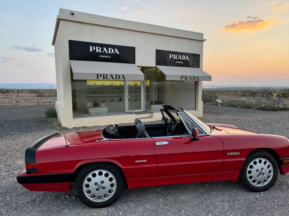 Alfa-romeo-Spider-1988-17