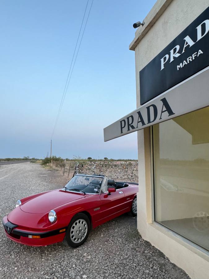 Alfa-romeo-Spider-1988-23