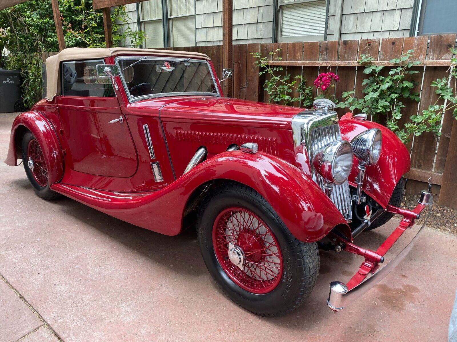 Aston-Martin-2-litre-Drophead-Coupe-Coupe-1937-1