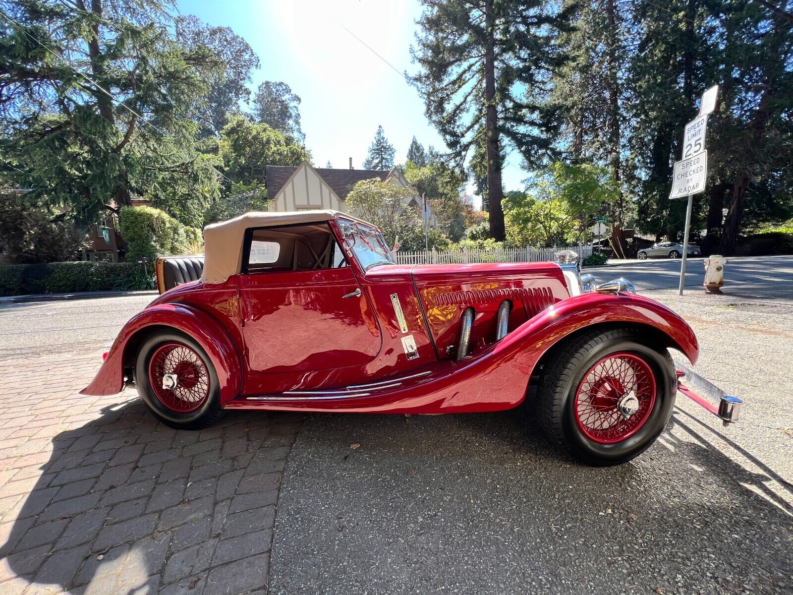 Aston-Martin-2-litre-Drophead-Coupe-Coupe-1937-15