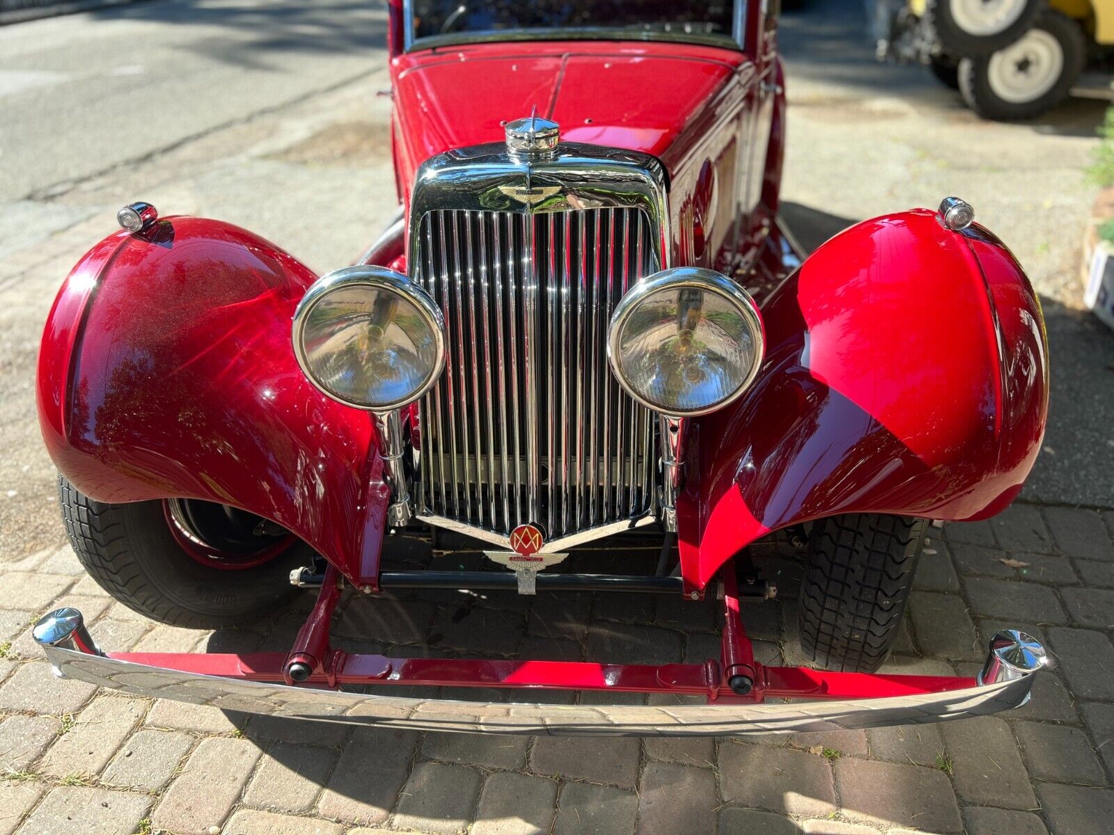 Aston-Martin-2-litre-Drophead-Coupe-Coupe-1937-17