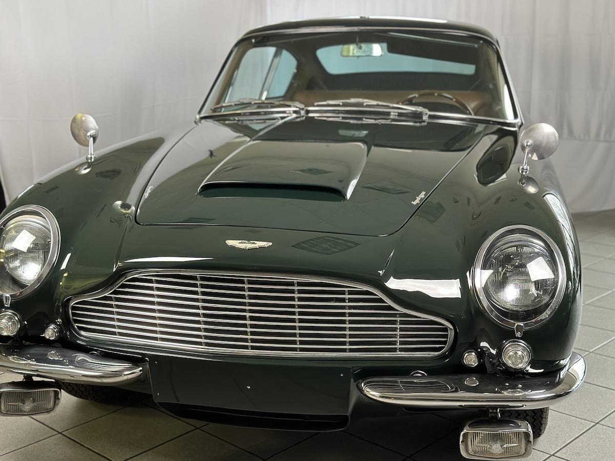 Aston-Martin-DB6-Coupe-1966-28