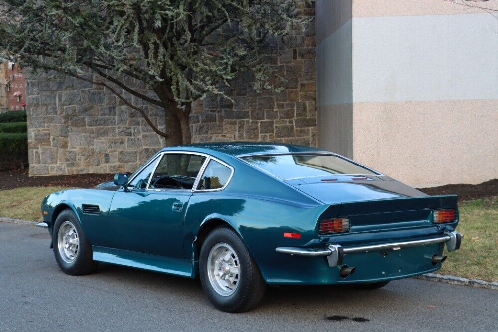 Aston-Martin-V8-Series-III-1976-5