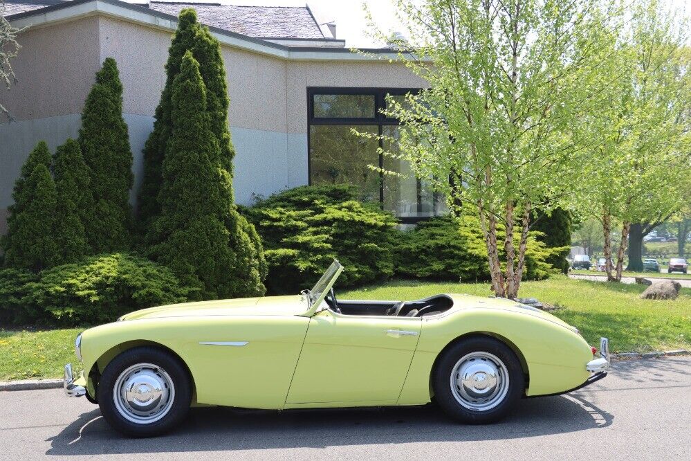 Austin-Healey-100-6-BN6-1959-Yellow-Black-0-3