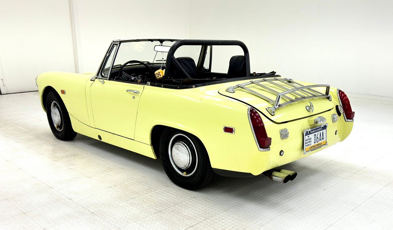 Austin-Healey-Sprite-Cabriolet-1969-Yellow-Black-88805-2