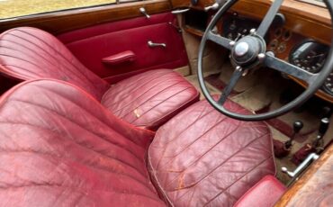 Bentley-4-14-Litre-1936-Black-Burgundy-0-5