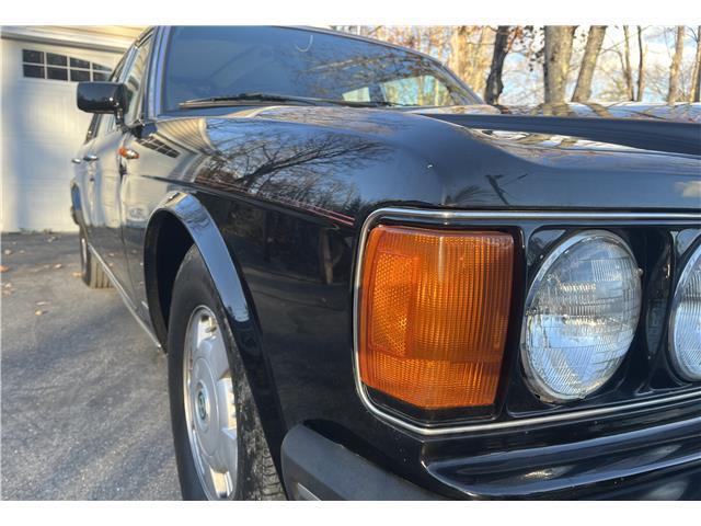 Bentley-Brooklands-Berline-1993-Black-Black-120701-7