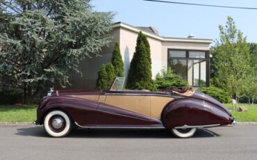 Bentley-Mark-VI-1952-Burgundy-Tan-0-3