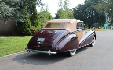 Bentley-Mark-VI-1952-Burgundy-Tan-0-4