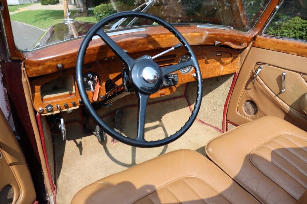 Bentley-Mark-VI-1952-Burgundy-Tan-0-6