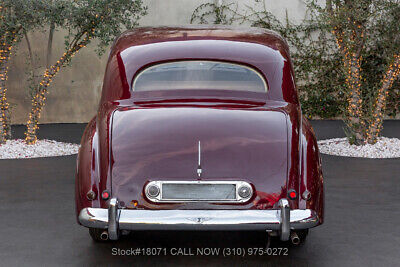 Bentley-Mark-VI-James-Young-1952-Red-Other-Color-0-5