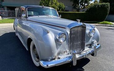 Bentley-S1-Berline-1959-Silver-Red-6743-2