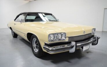 Buick-Centurion-1973-Cream-Black-144458-1