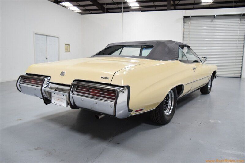 Buick-Centurion-1973-Cream-Black-144458-3