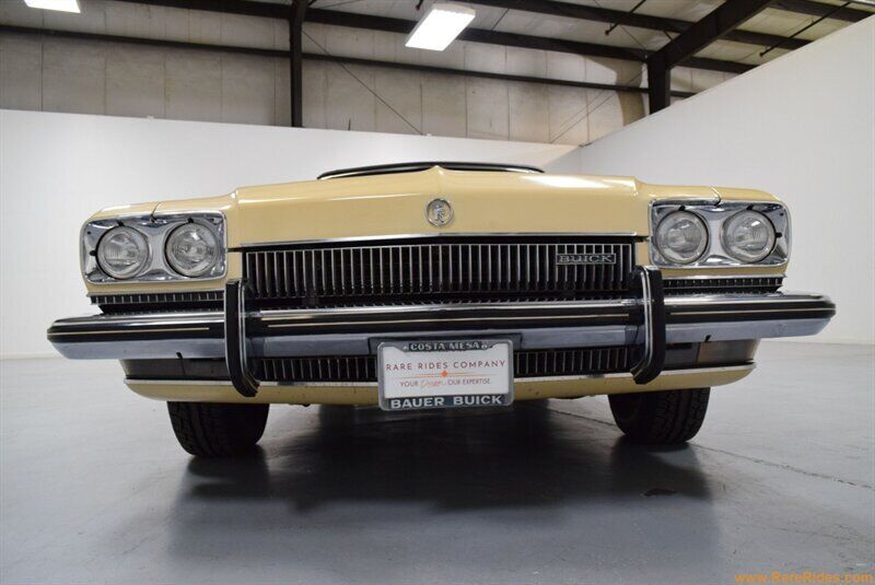 Buick-Centurion-1973-Cream-Black-144458-8