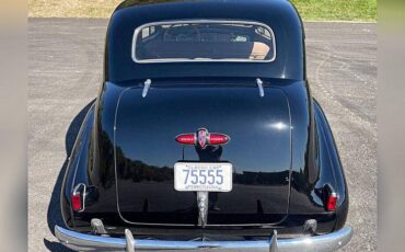 Buick-Century-1940-black-56327-10