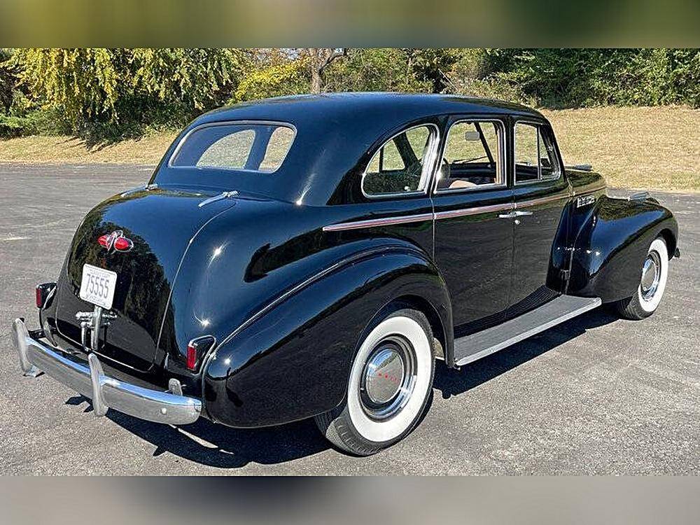 Buick-Century-1940-black-56327-23