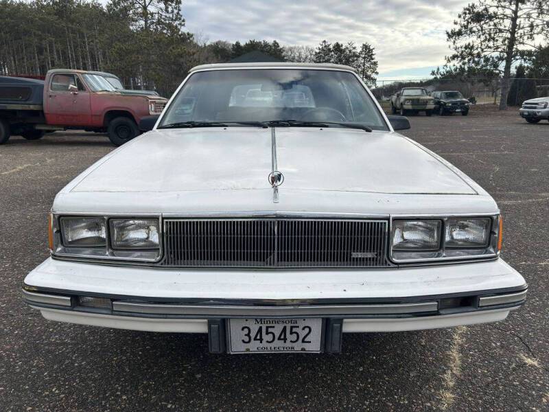 Buick-Century-limited-1985-white-119809-15