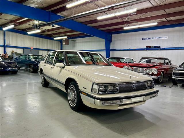 Buick-Electra-1985-White-Red-46327-11