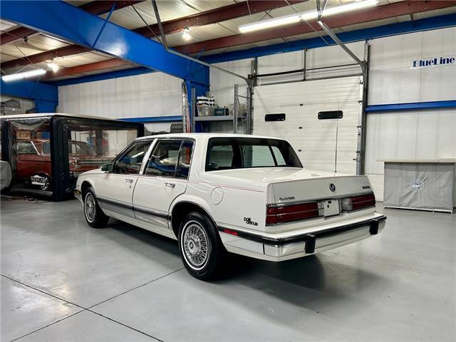 Buick-Electra-1985-White-Red-46327-3