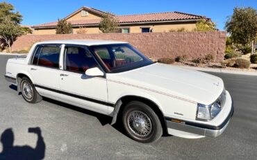 Buick-Electra-Berline-1985-White-Red-155624-6