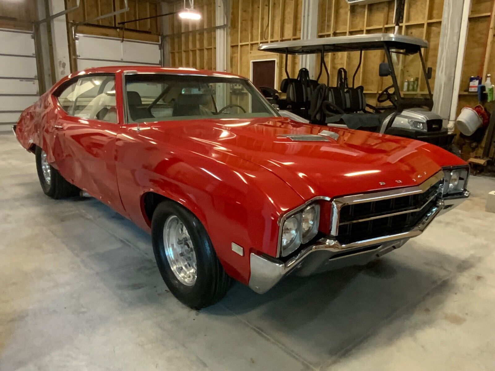 Buick-GS-400-1969-Red-Tan-160934-8