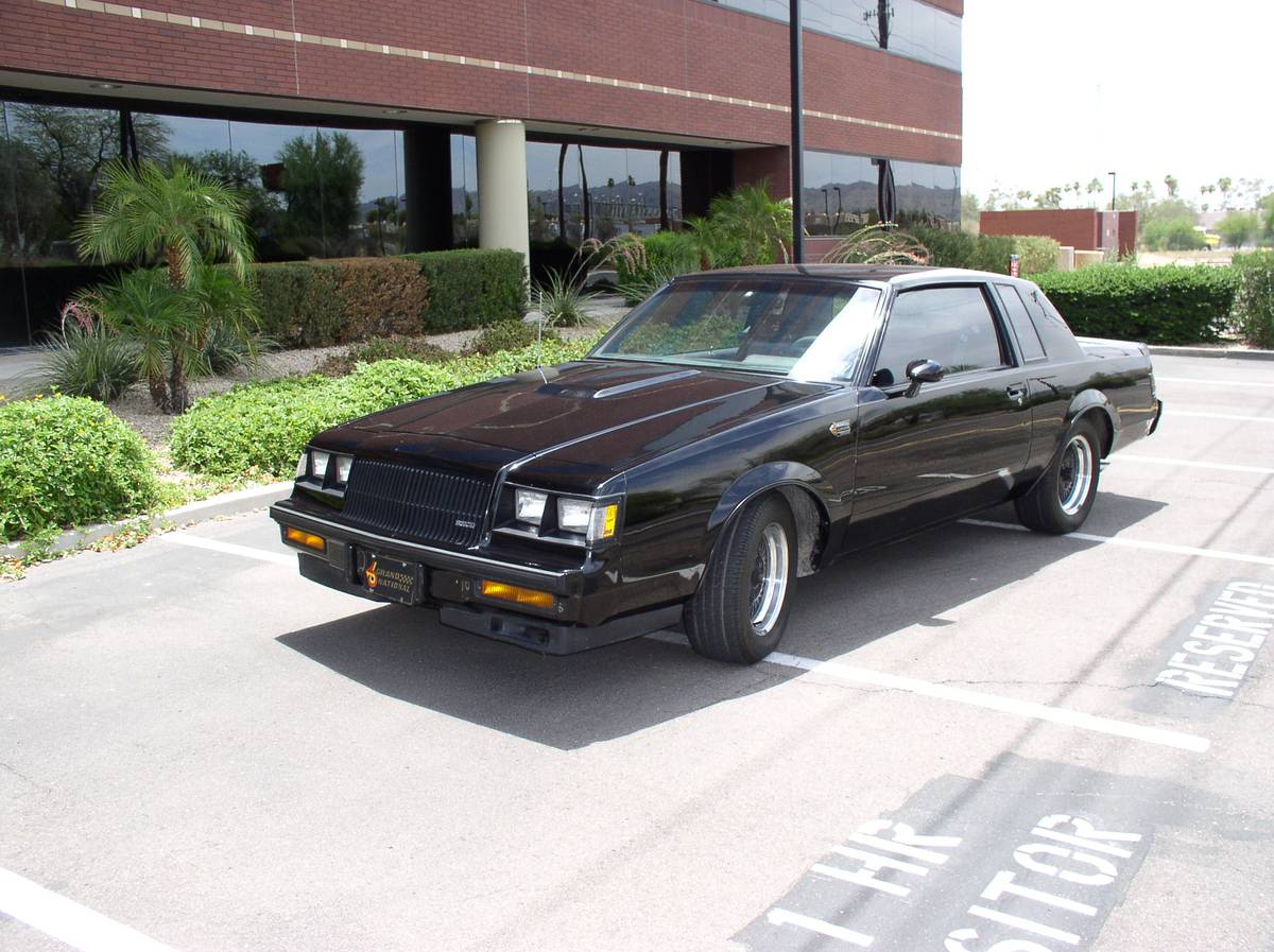 Buick-Grand-national-1987-black-180745-1