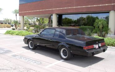 Buick-Grand-national-1987-black-180745