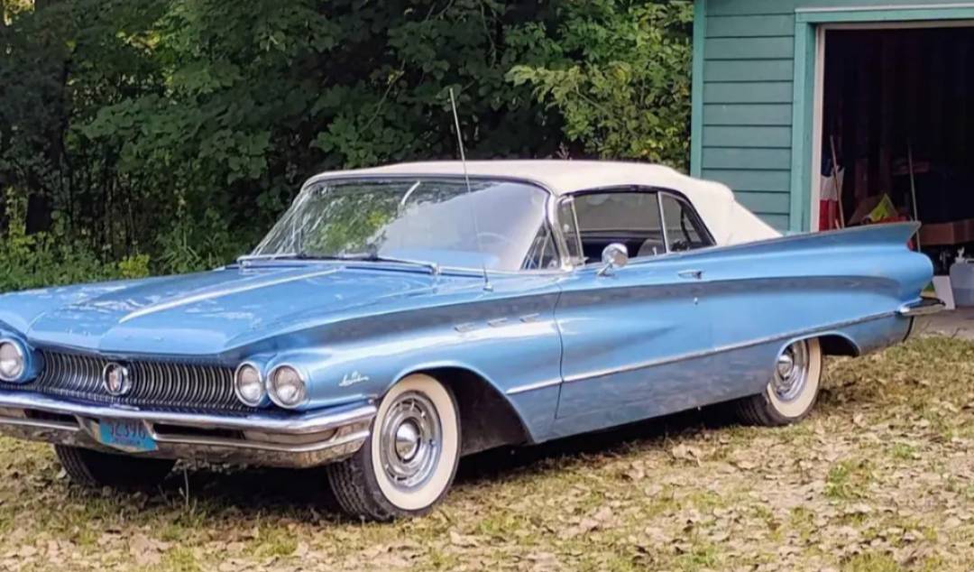 Buick-Lesabre-convertible-1960-1