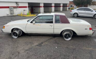 Buick-Regal-1982-white-83686