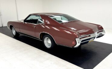 Buick-Riviera-1969-2