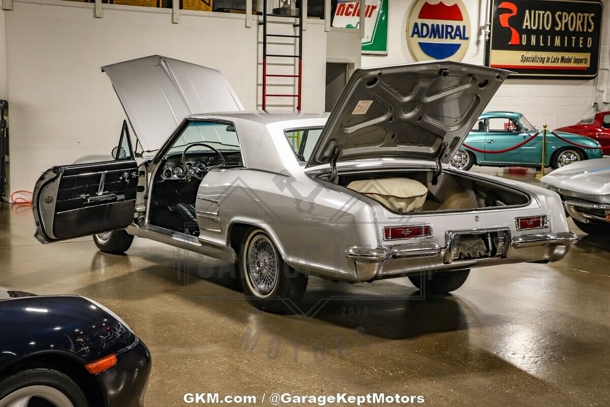 Buick-Riviera-Coupe-1964-Silver-Black-86090-2