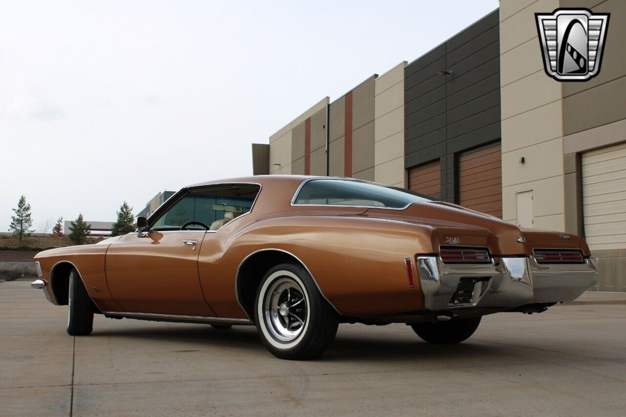 Buick-Riviera-Coupe-1971-Gold-Cream-106687-4