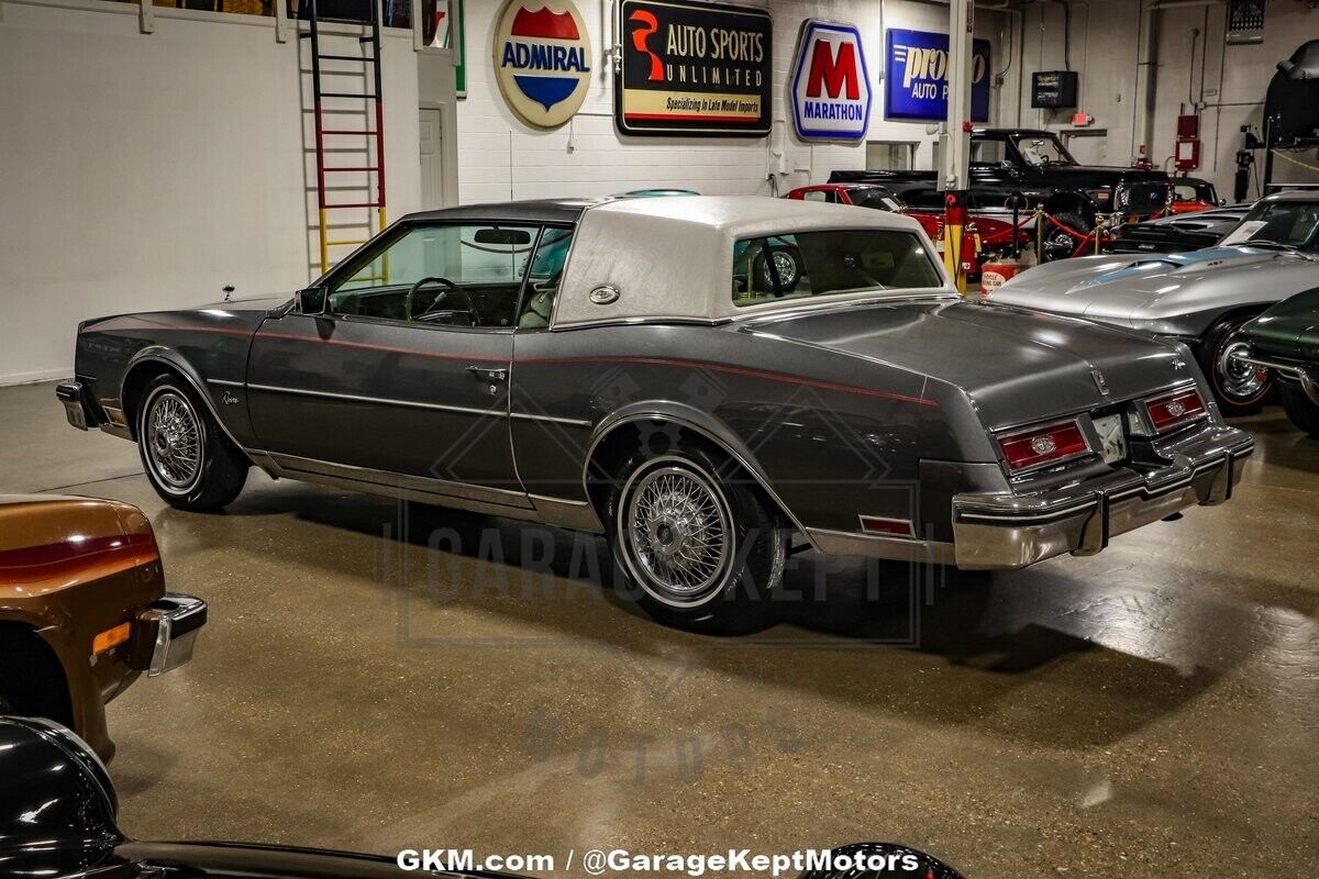 Buick-Riviera-Coupe-1980-Gray-Gray-103399-10