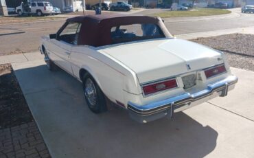 Buick-Riviera-convertible-1983-160934-5