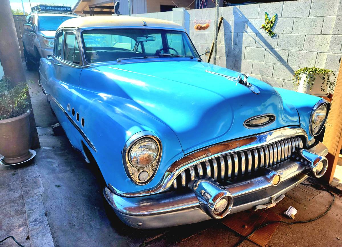 Buick-Roadmaster-1953-blue-61195-12