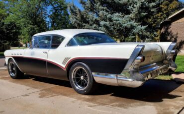 Buick-Roadmaster-1957-7