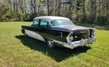 Buick-Roadmaster-Berline-1955-White-and-Black-Green-118472-2